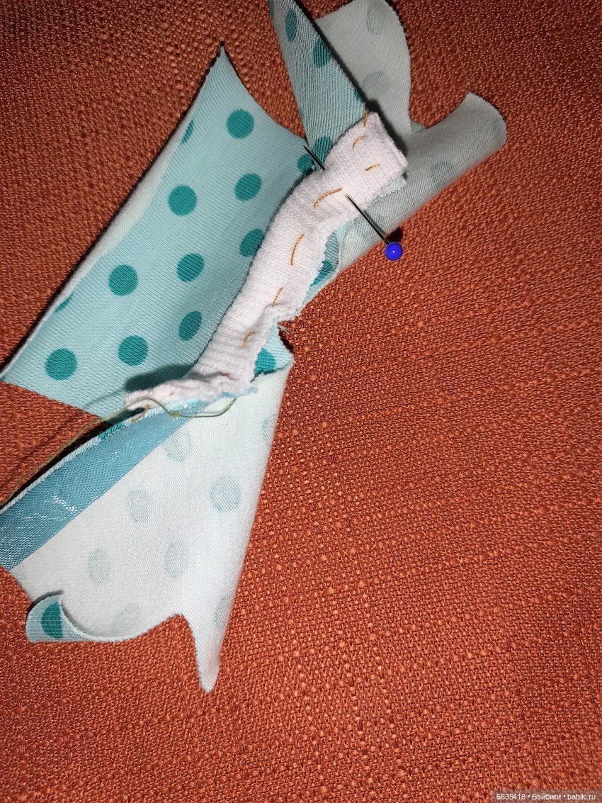 МК « Шьём свитшот для кукол Monst ростом 20 см»