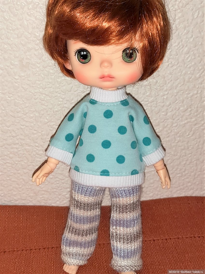 МК « Шьём свитшот для кукол Monst ростом 20 см»