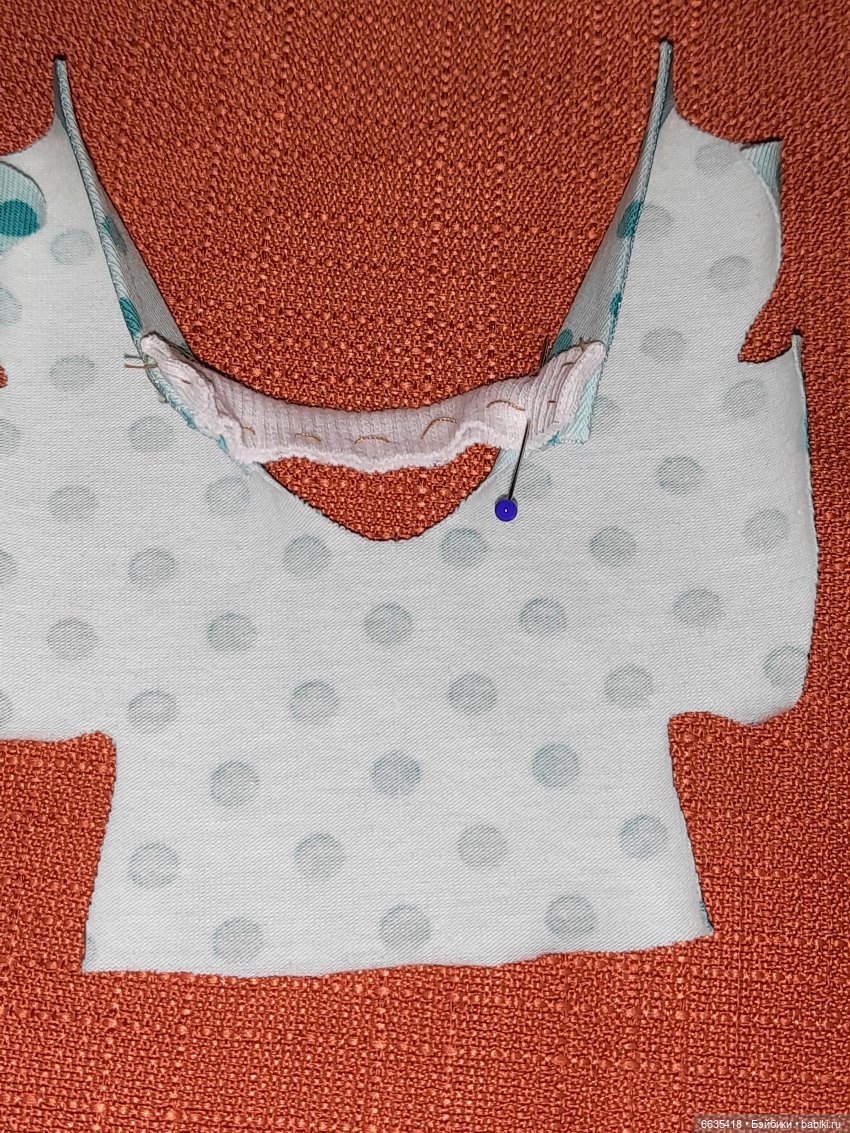 МК « Шьём свитшот для кукол Monst ростом 20 см»