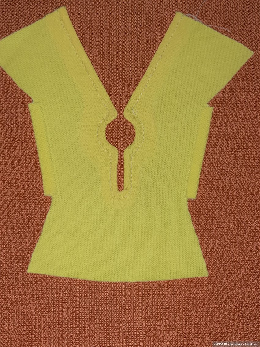 МК «Шьём топ с цельнокроеным рукавом и разрезом спереди»