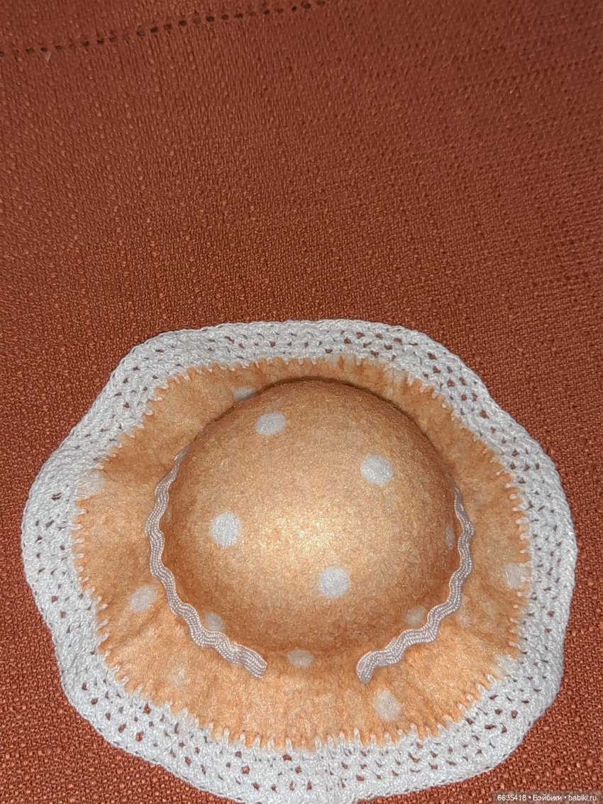 МК «Шляпка из фетра с неотрезными полями для кукол»