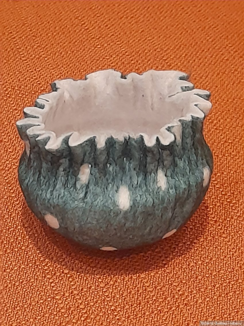 МК «Шляпка из фетра с неотрезными полями для кукол»