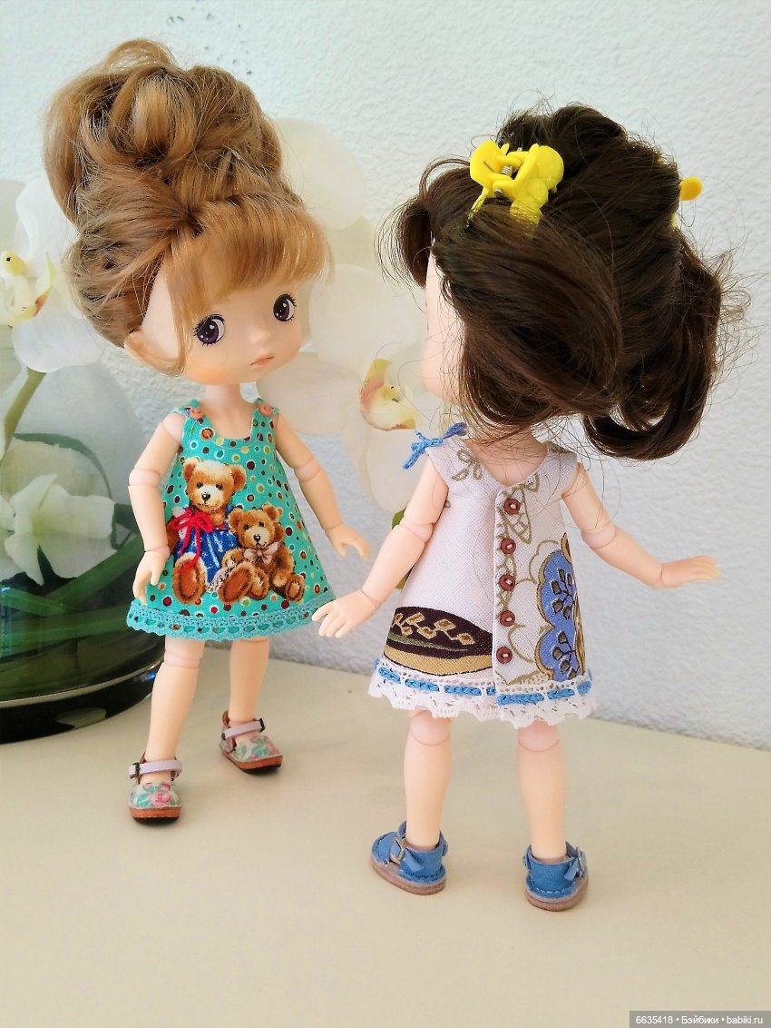 Подкладка в кукольной одежде