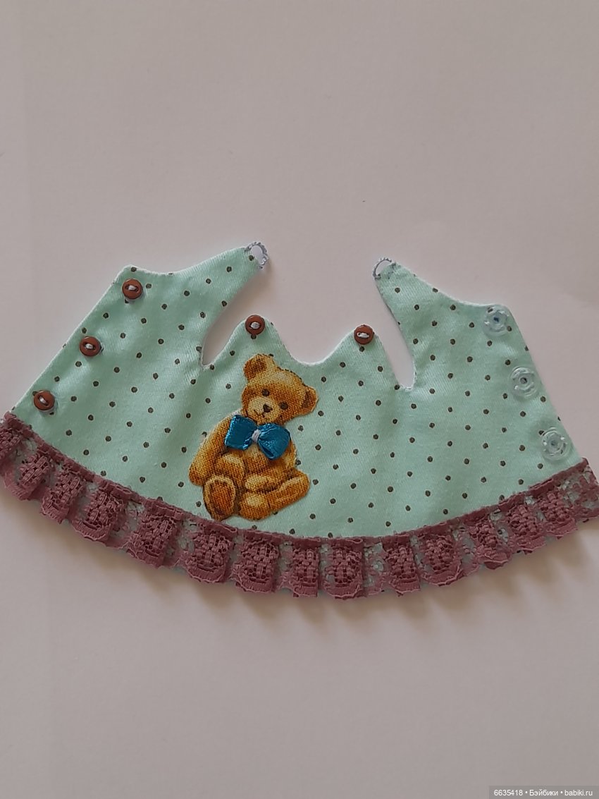 Подкладка в кукольной одежде