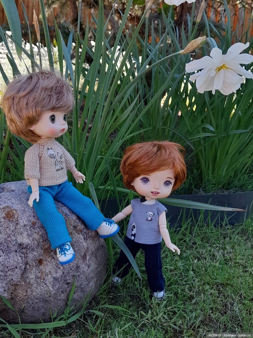 Как Антон и Филипп гуляли в саду