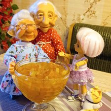 Сюжет одного летнего дня. Часть 3   «Рози  угощает вареньем »