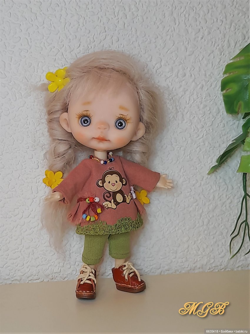 "Платья на ладони" — Одежда и обувь для кукол своими руками: фото