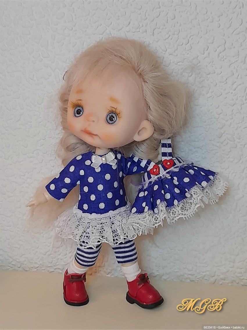 "Платья на ладони" — Одежда и обувь для кукол своими руками: фото (фото 6)