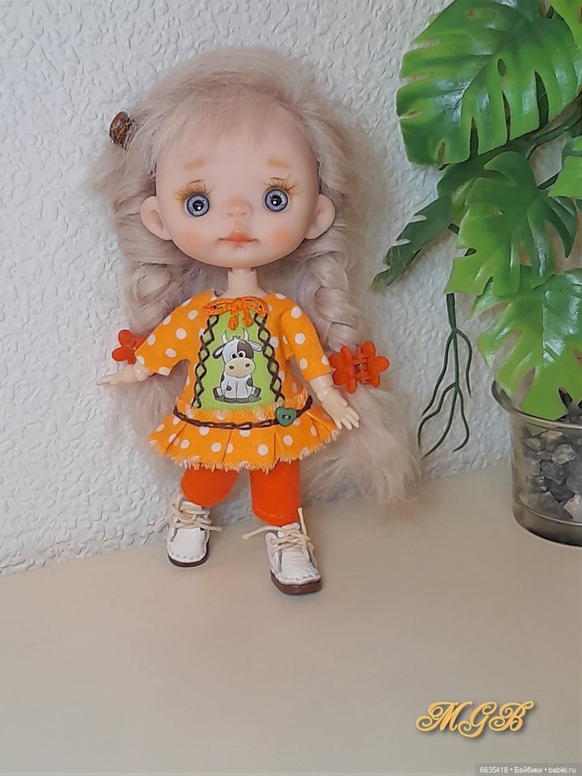 "Платья на ладони" — Одежда и обувь для кукол своими руками: фото