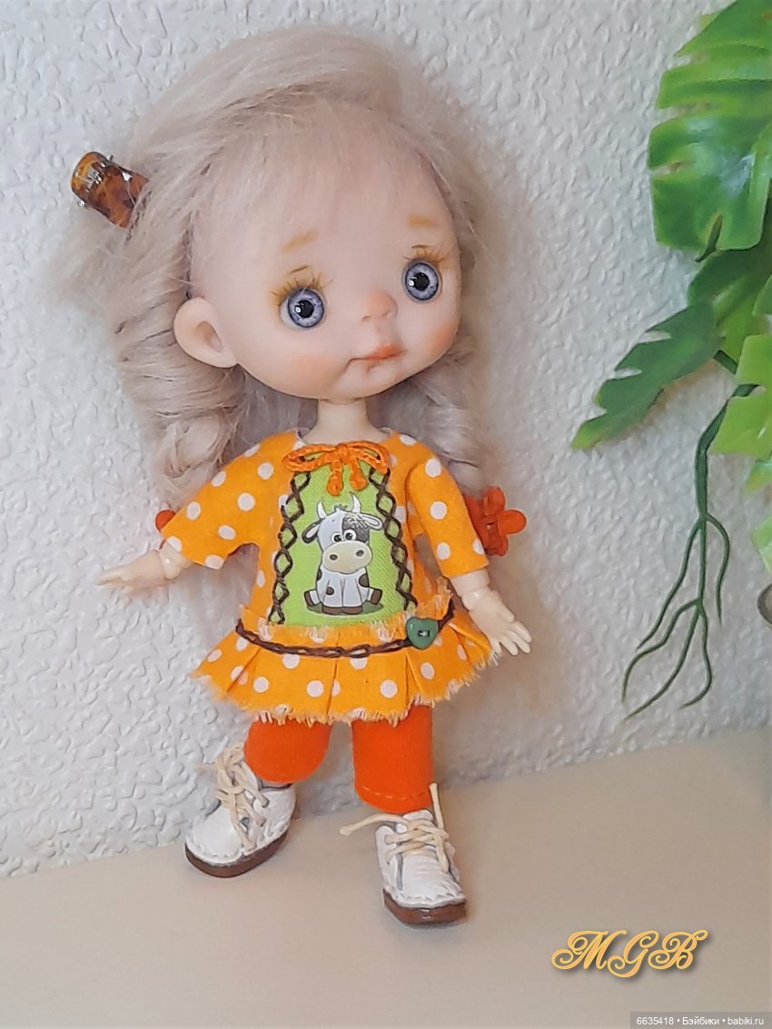 "Платья на ладони" — Одежда и обувь для кукол своими руками: фото