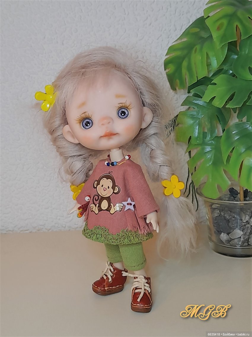 "Платья на ладони" — Одежда и обувь для кукол своими руками: фото