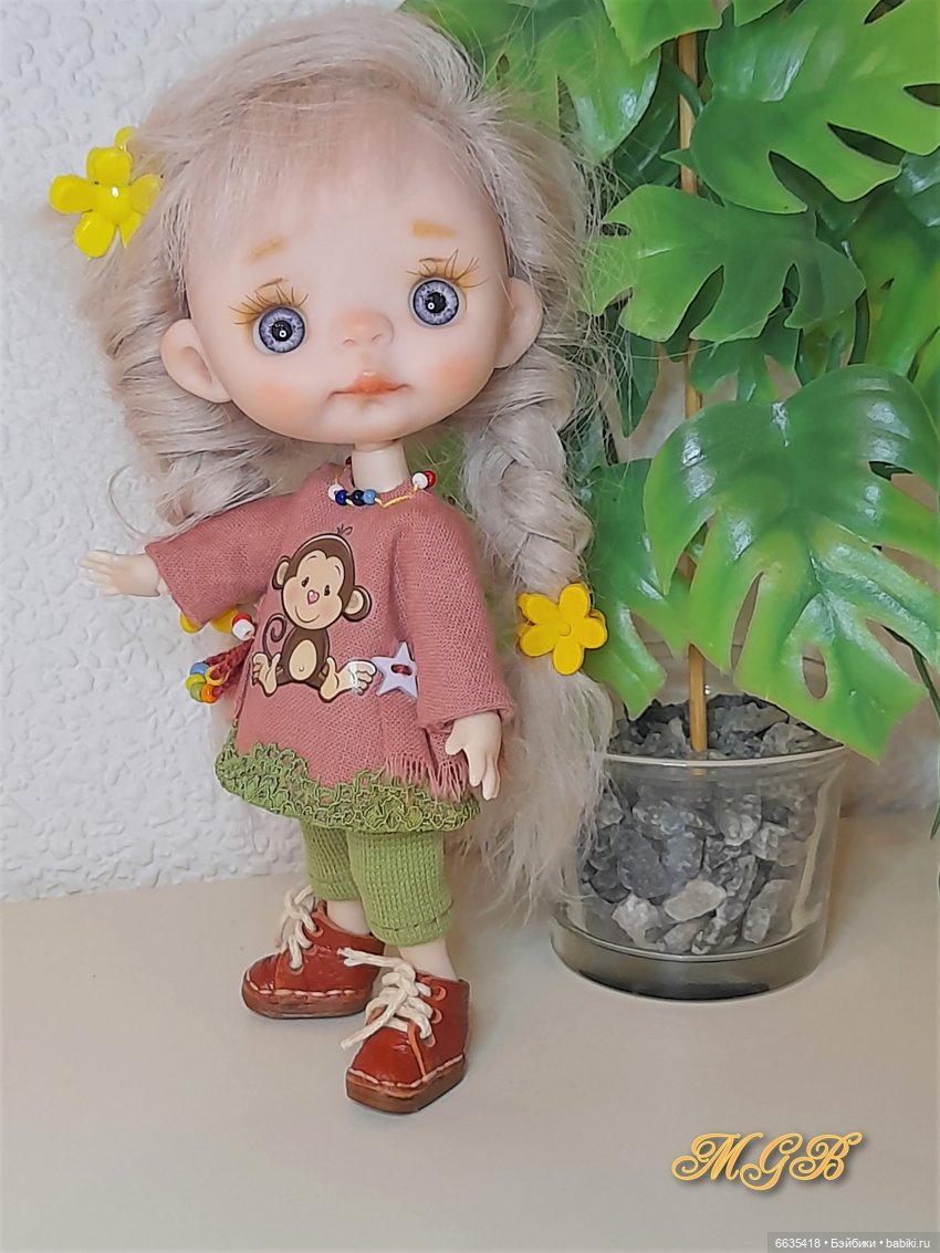 "Платья на ладони" — Одежда и обувь для кукол своими руками: фото