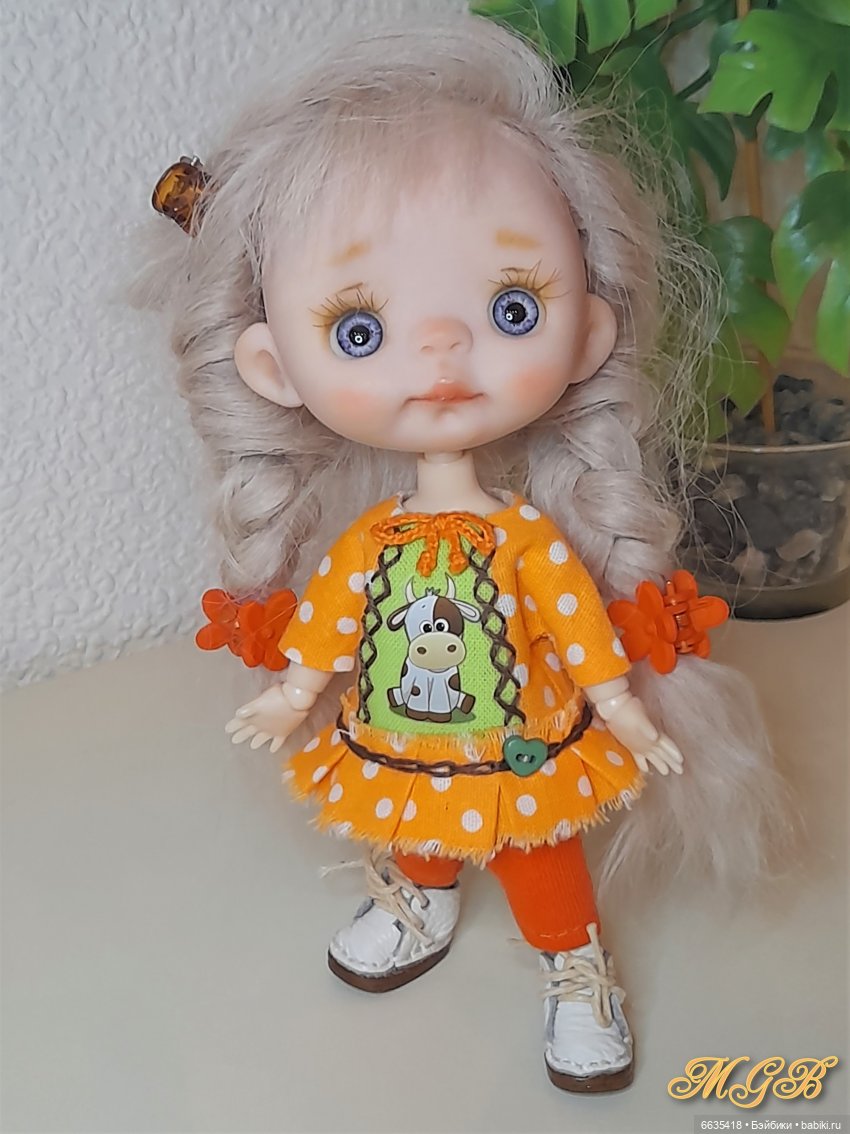 "Платья на ладони" — Одежда и обувь для кукол своими руками: фото