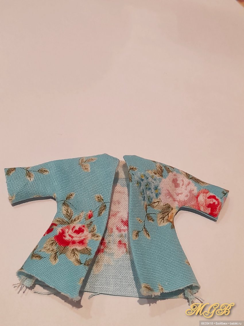 МК «Шьём платьице на куклу Obitsu 11»