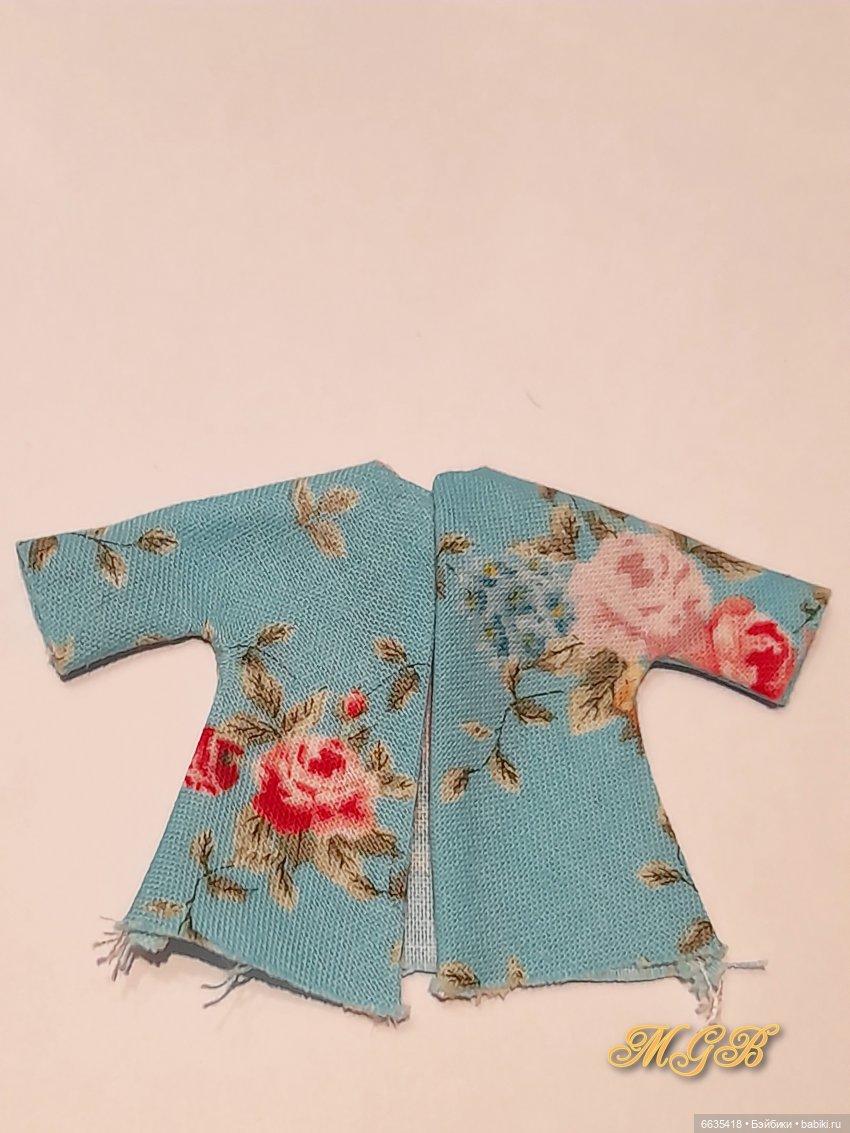 МК «Шьём платьице на куклу Obitsu 11»