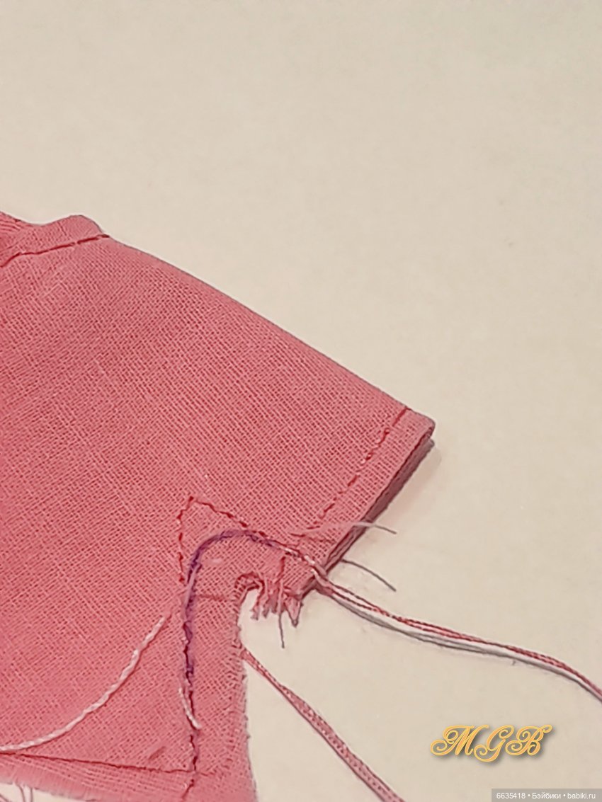 МК «Два варианта пошива топов для кукол Obitsu 11»