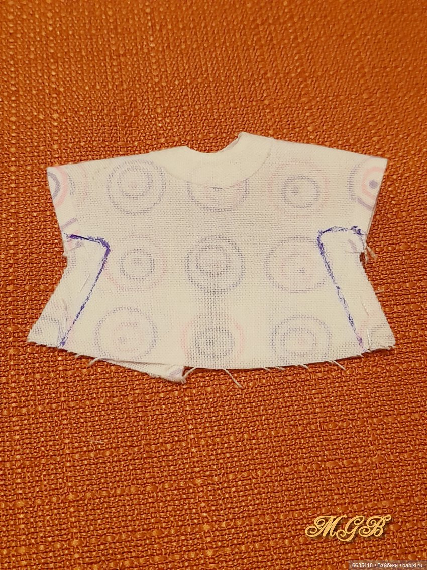 МК «Два варианта пошива топов для кукол Obitsu 11»