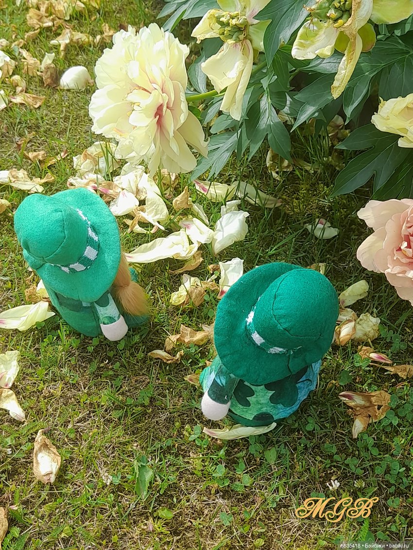 О том, как гуляли лесные гномы в саду