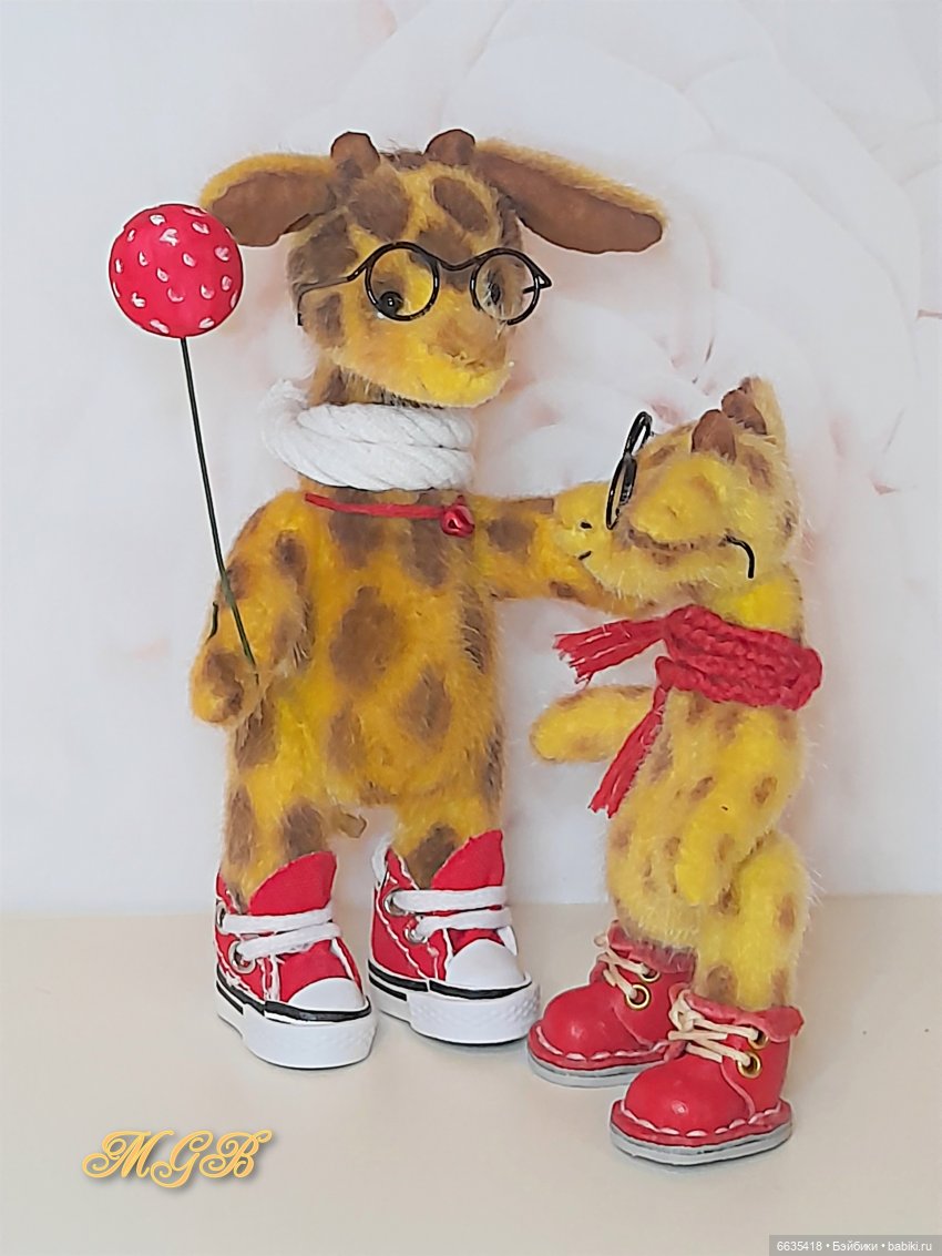 У меня сестрёнка есть… У меня братишка есть…