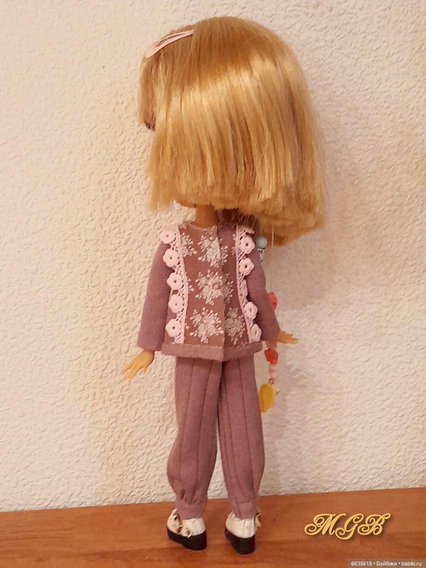 А почему «три» — Одежда и обувь для кукол своими руками: фото