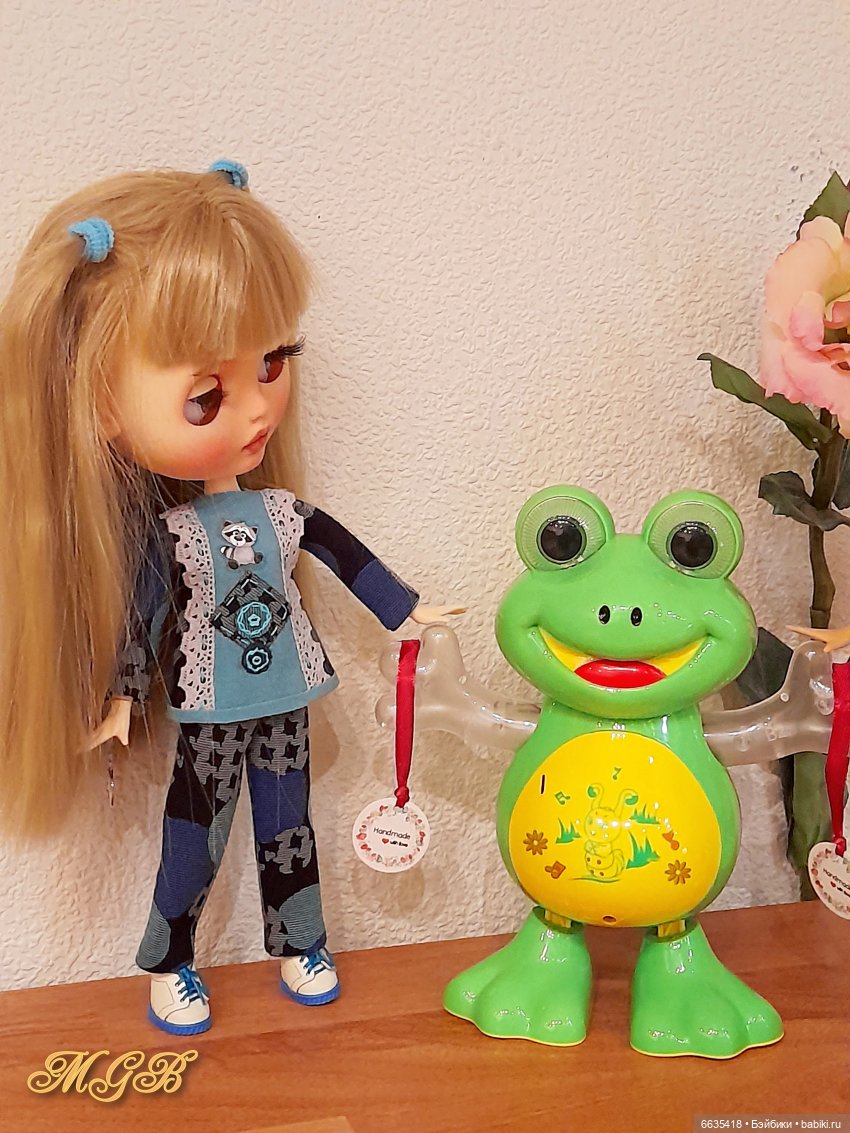 А почему «три» — Одежда и обувь для кукол своими руками: фото