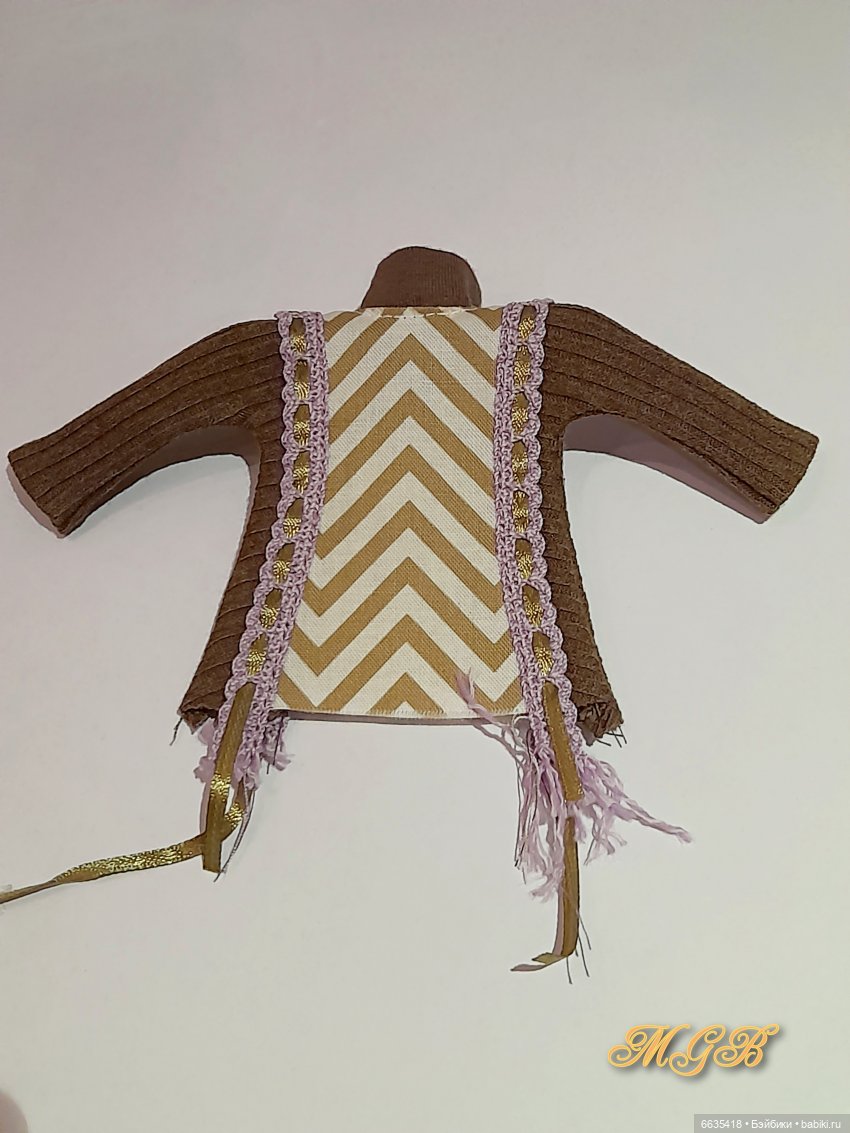 МК «Костюм с цельнокроеным комбинированным топом для кукол Блайз ростом 30 см»