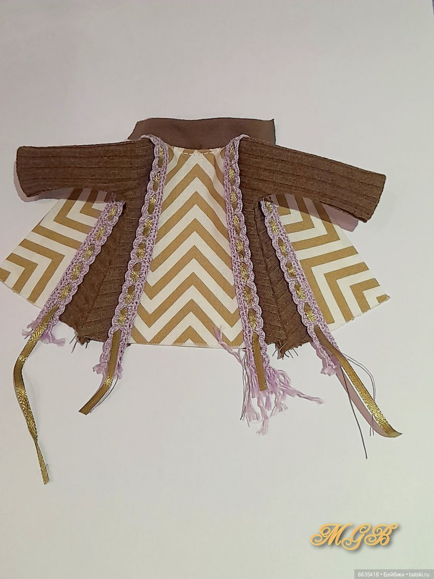 МК «Костюм с цельнокроеным комбинированным топом для кукол Блайз ростом 30 см»