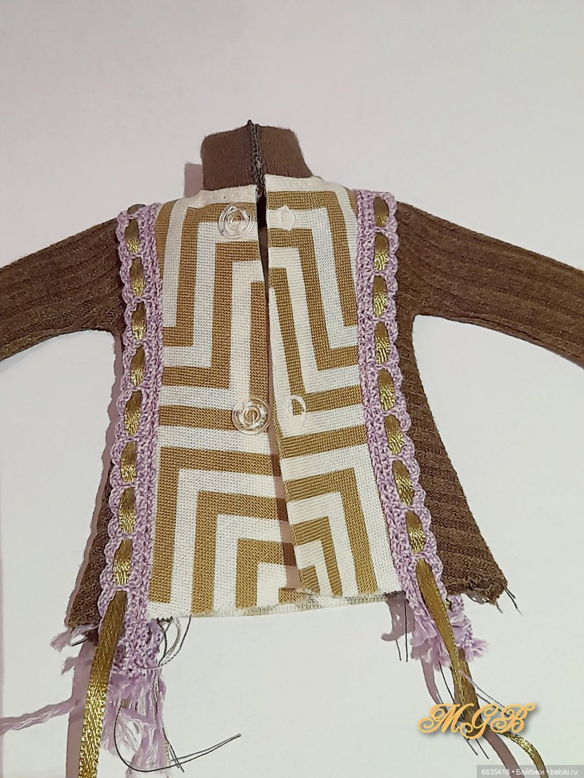 МК «Костюм с цельнокроеным комбинированным топом для кукол Блайз ростом 30 см»