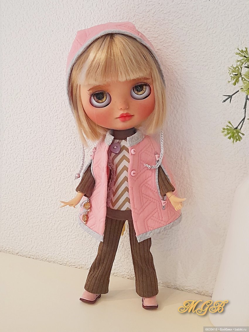 Кейп в гардеробе куклы — Одежда и обувь для кукол своими руками: фото