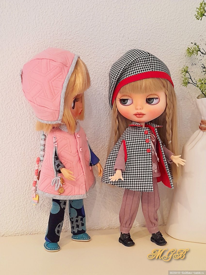 Кейп в гардеробе куклы — Одежда и обувь для кукол своими руками: фото