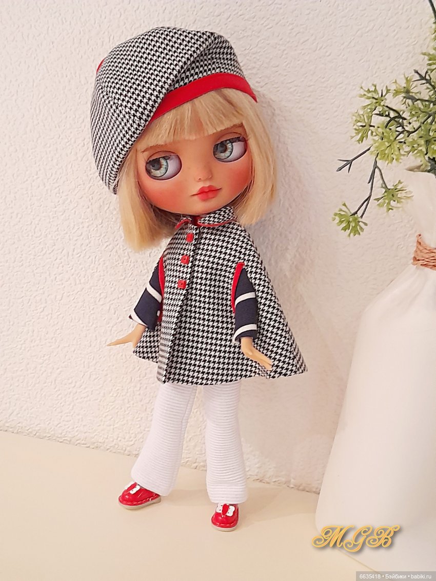 Кейп в гардеробе куклы — Одежда и обувь для кукол своими руками: фото