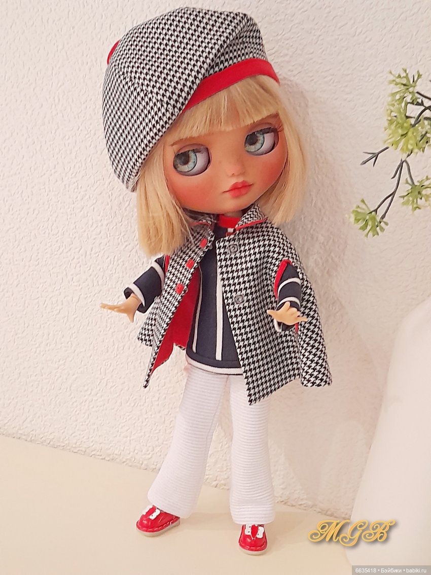 Кейп в гардеробе куклы — Одежда и обувь для кукол своими руками: фото