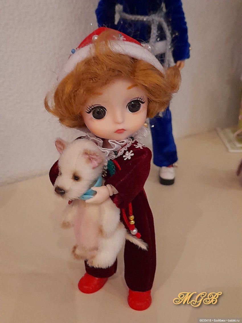 Подарки от Деда Мороза для самых маленьких