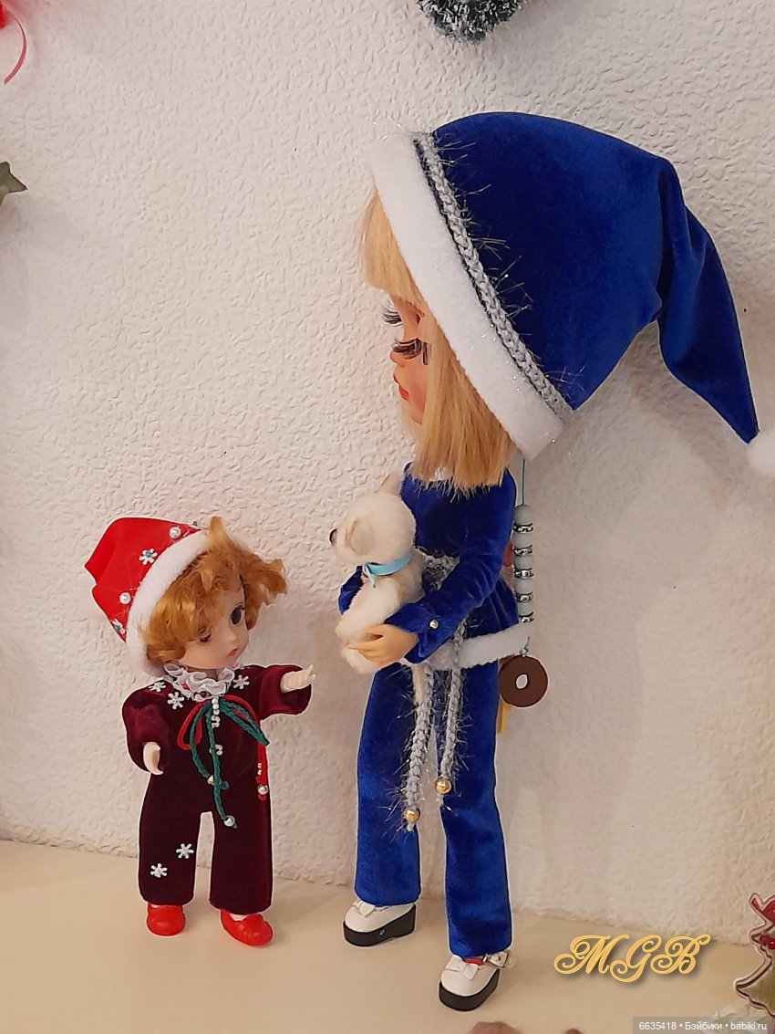 Подарки от Деда Мороза для самых маленьких