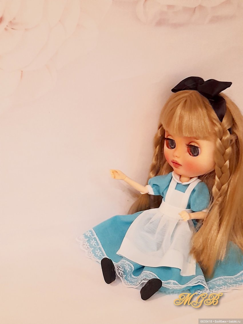 Alice doll