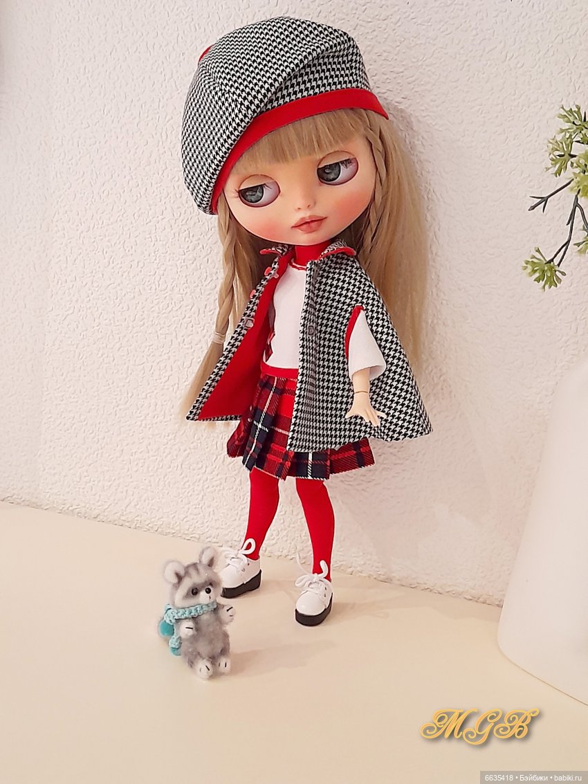 МК «Кейп с подкладкой для кукол Блайз» (фото 3)