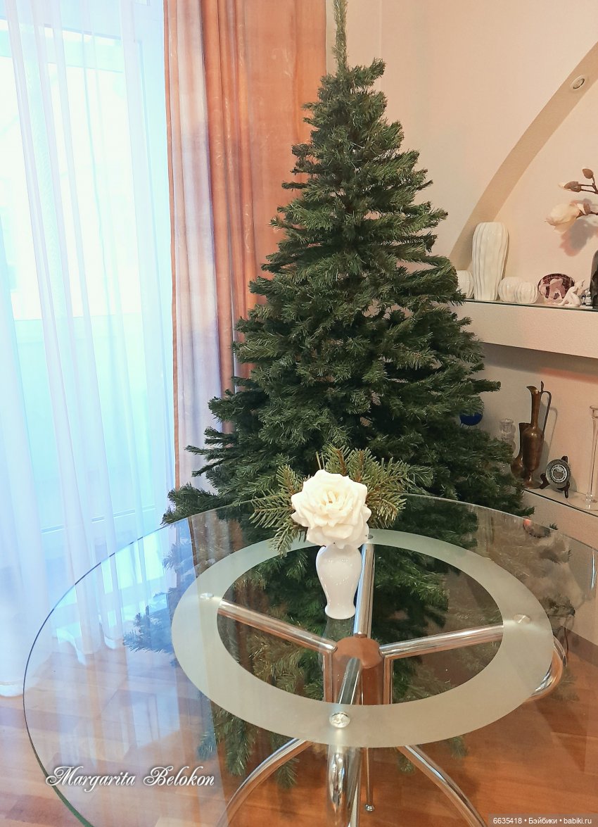 Украшать ёлочку будем все вместе