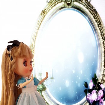 «Алиса в Зазеркалье». Глава 1. Дом в зеркале