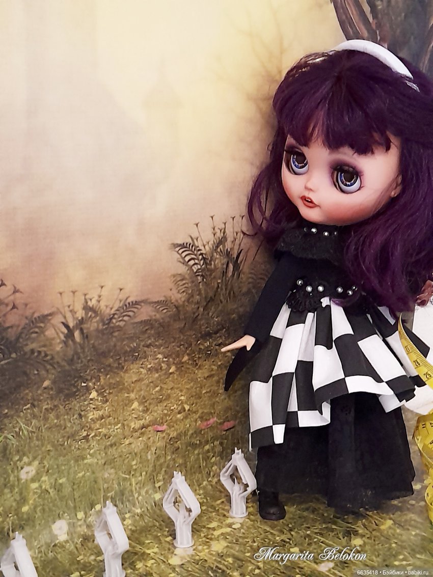 "Алиса в Зазеркалье" ГЛАВА II. САД ЖИВЫХ ЦВЕТОВ