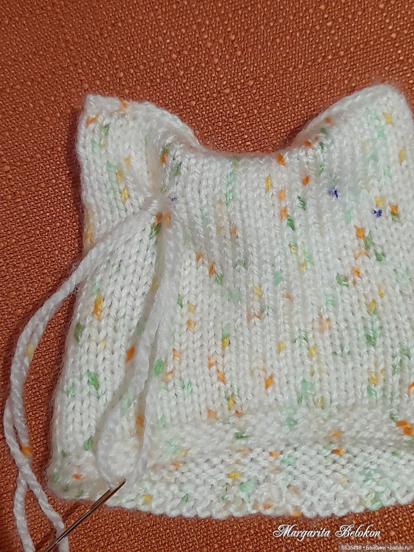 МК «Вяжем шапочку с объёмными ушками для куклы»