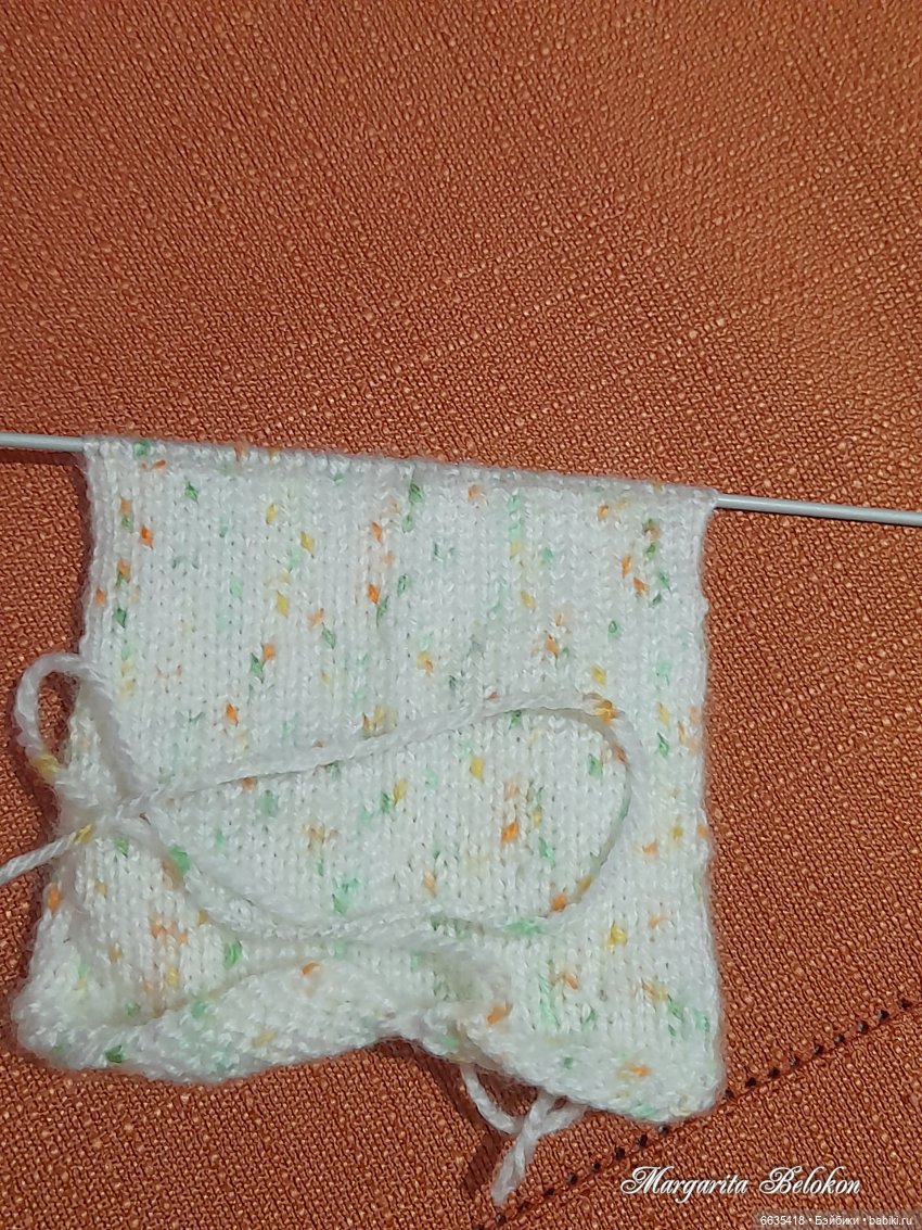 МК «Вяжем шапочку с объёмными ушками для куклы»