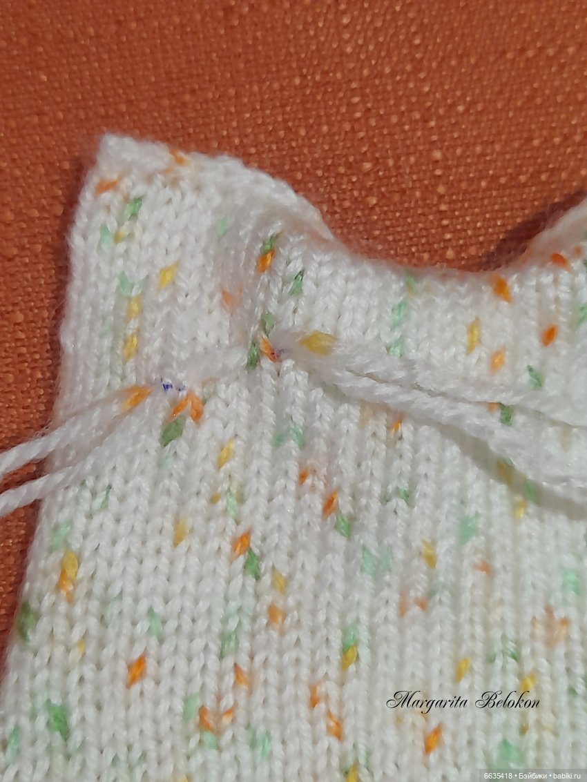 МК «Вяжем шапочку с объёмными ушками для куклы»