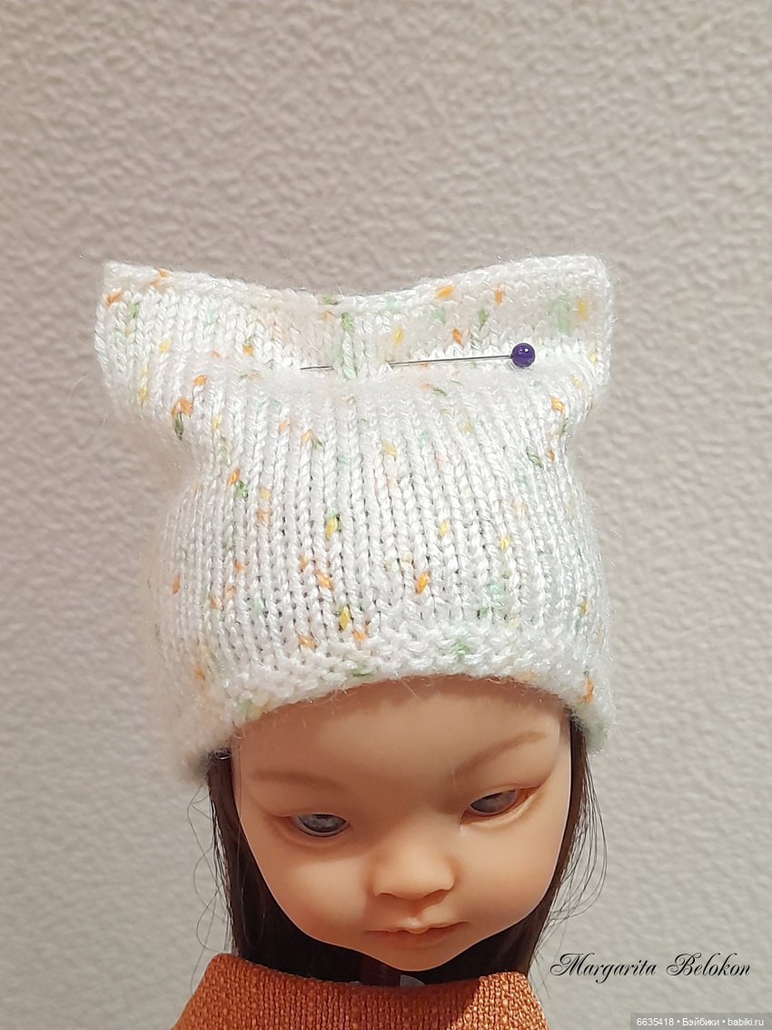 МК «Вяжем шапочку с объёмными ушками для куклы»