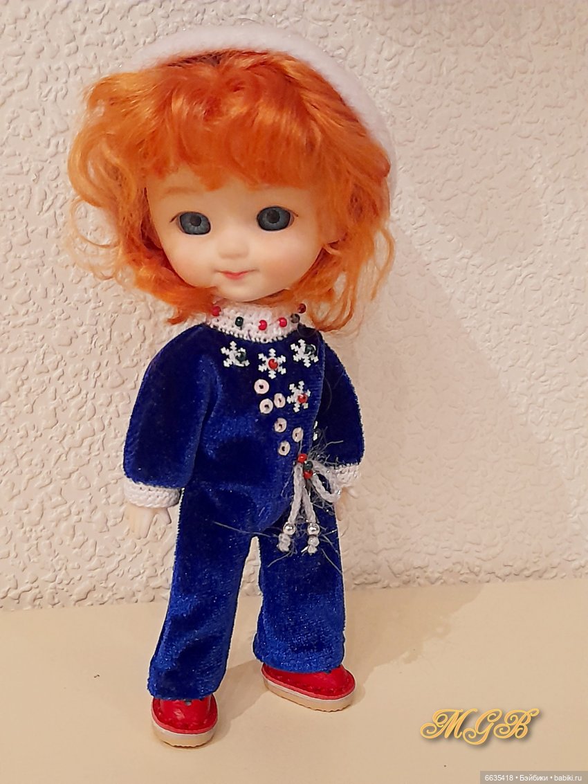 Велюр в одежде моих кукол (фото 4)