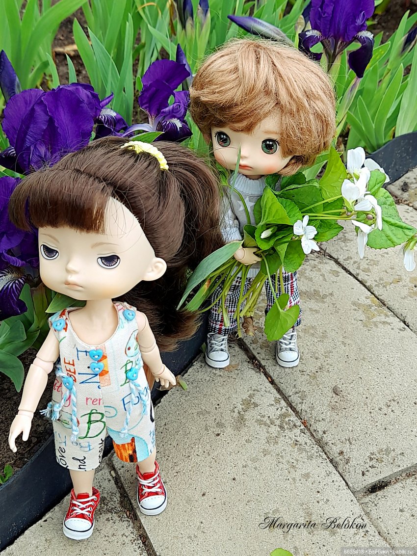 Майский сад глазами моих кукол