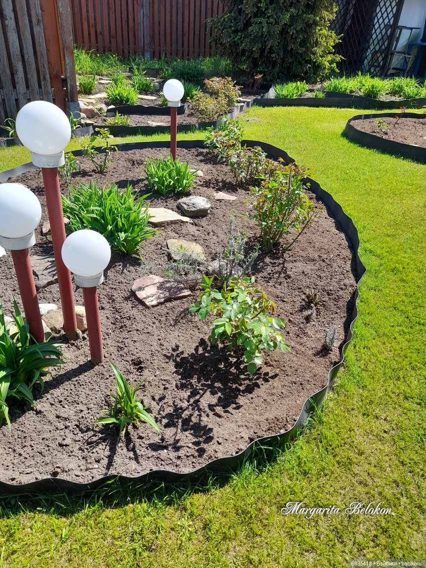 Майский сад глазами моих кукол