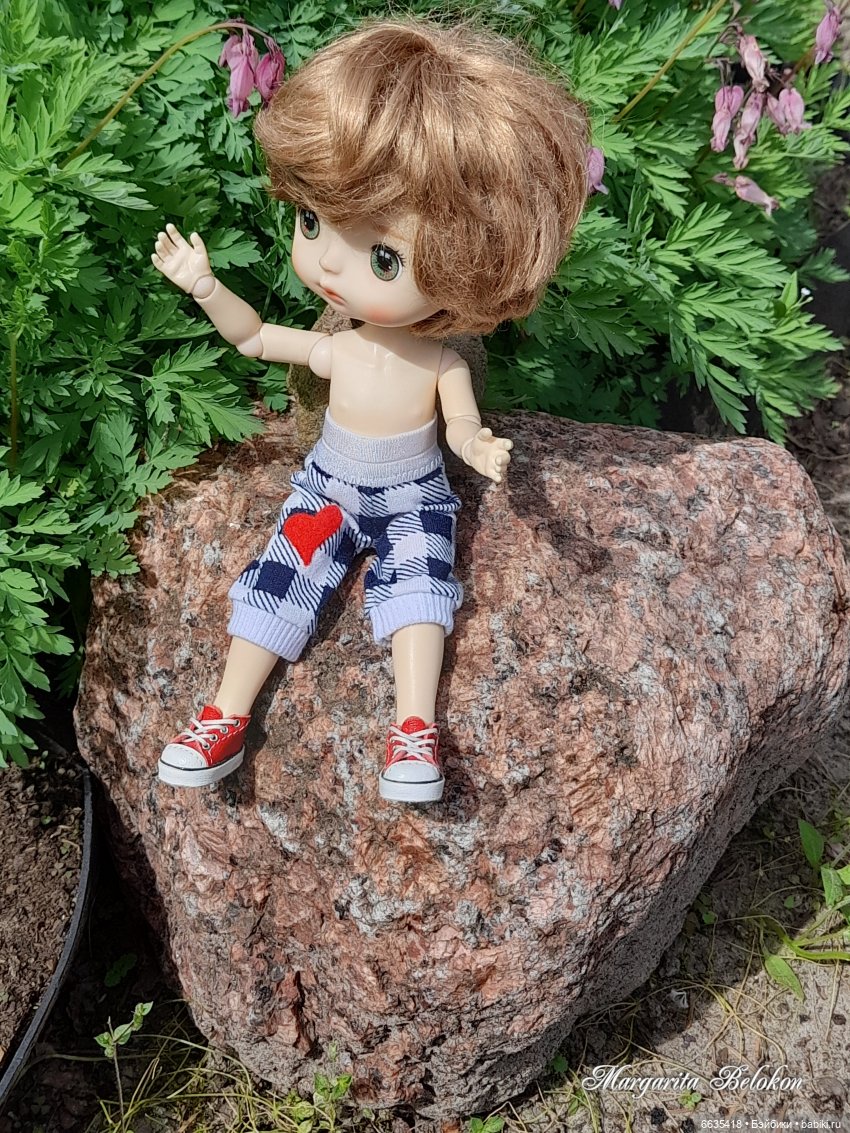 Майский сад глазами моих кукол