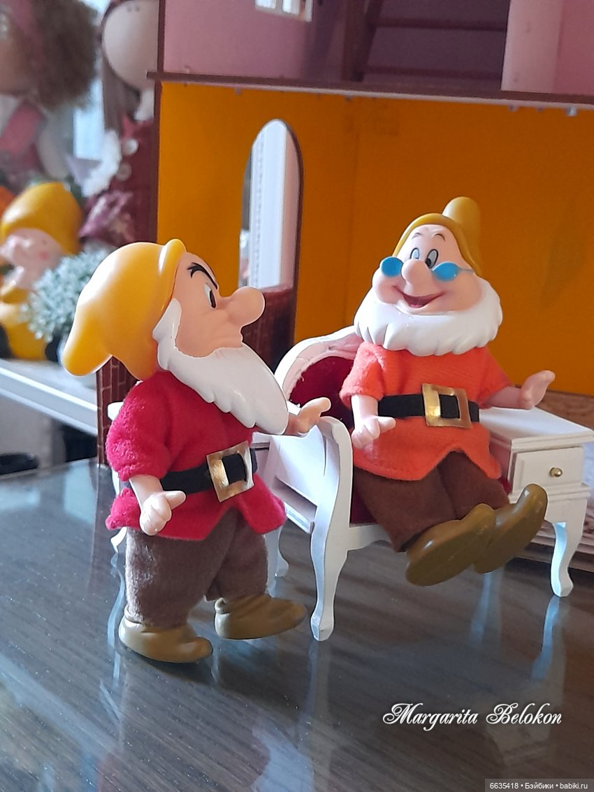 Готовность помочь — Зарисовки из кукольной жизни: фотоистории