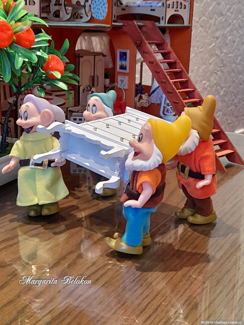 Готовность помочь — Зарисовки из кукольной жизни: фотоистории