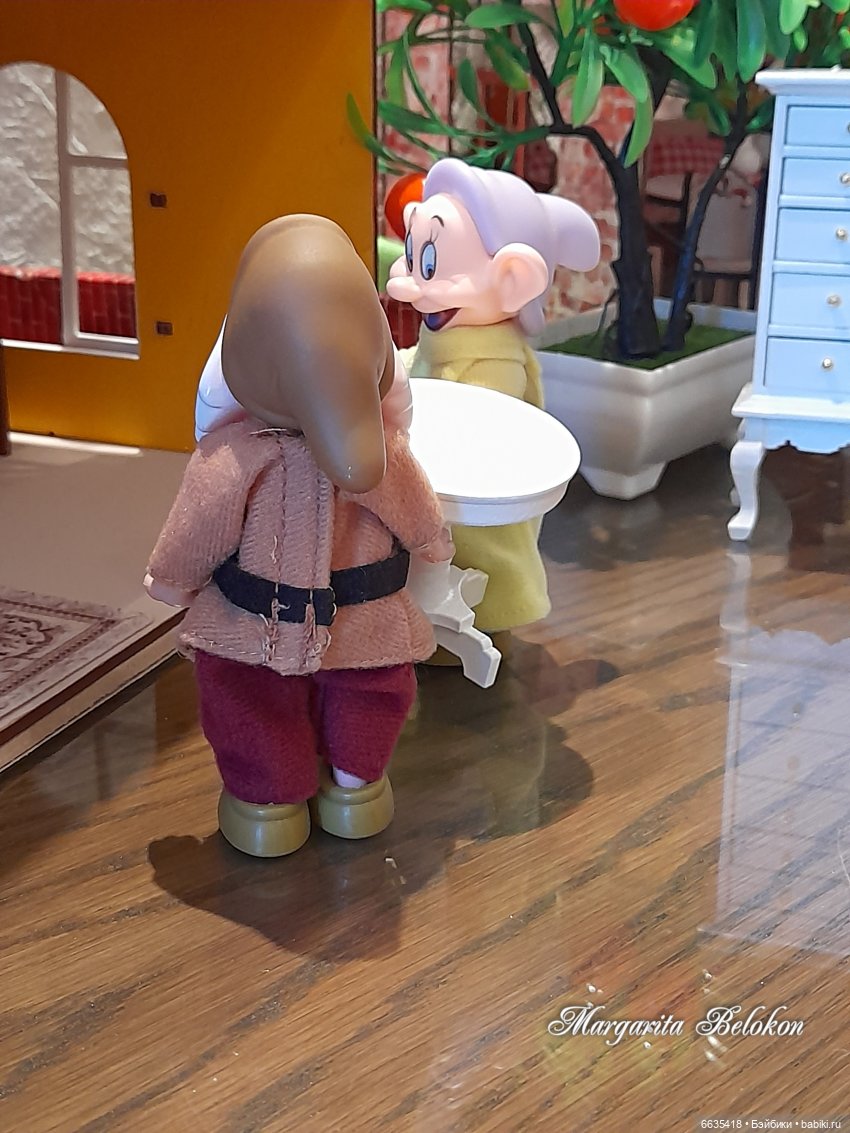 Готовность помочь — Зарисовки из кукольной жизни: фотоистории